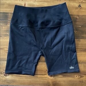 ALO Yoga Women's Black Ribbed Bike Shorts